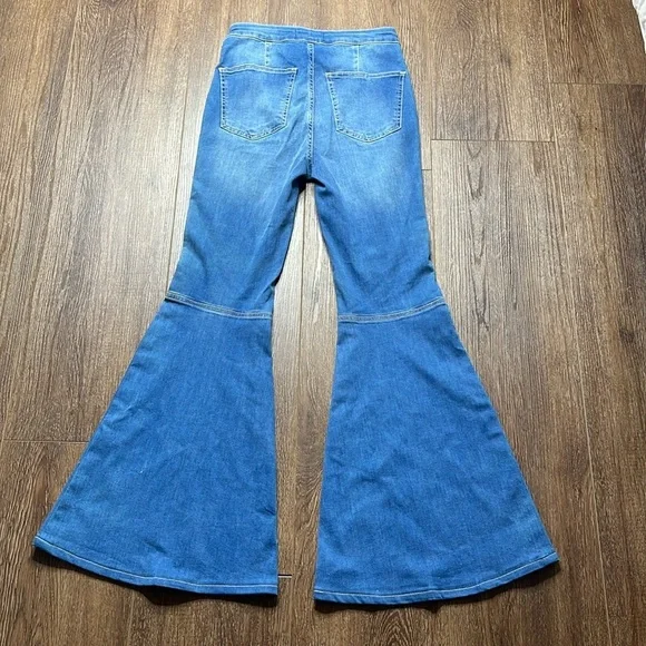 We The Free x Free People Just Float On Flare Jeans 28 - Picture 5 of 10